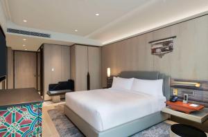 Rúm í herbergi á Hilton Kathmandu