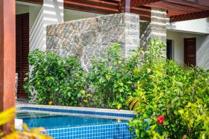 Bazén v ubytování Canopy By Hilton Seychelles Resort nebo v jeho okolí