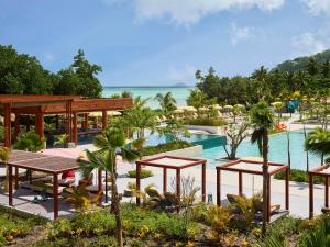 Bazén v ubytování Canopy By Hilton Seychelles Resort nebo v jeho okolí