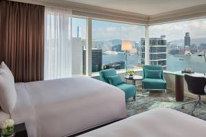 Una cama o camas en una habitación de JW Marriott Hotel Hong Kong