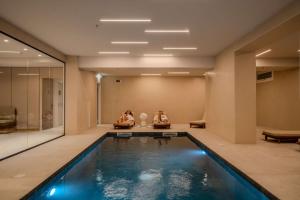 Terradamari Resort & Spa Marina di Modica,Tapestry by Hilton内部或周边的泳池