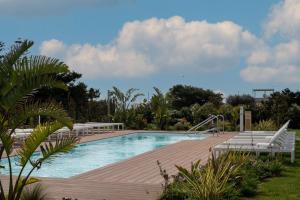 Terradamari Resort & Spa Marina di Modica,Tapestry by Hilton内部或周边的泳池