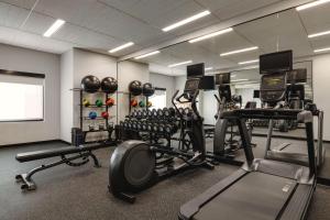 Fitness centrum a/nebo fitness zařízení v ubytování Spark By Hilton Las Vegas Airport