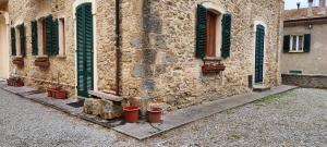 Το κτήριο όπου στεγάζεται  το διαμέρισμα