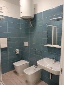 Ένα μπάνιο στο luxury penthouse appartment