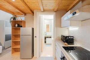 Η κουζίνα ή μικρή κουζίνα στο GoHost - Bright, Quiet and Cozy Loft