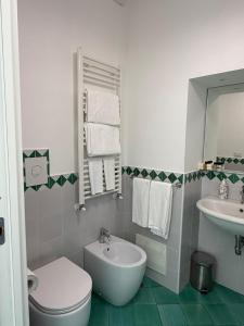 Ванная комната в Casa Gabriella - Amalfi Coast - Free Parking - Full Sea View