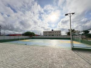 Attività di tennis o squash presso l'appartamento o nelle vicinanze
