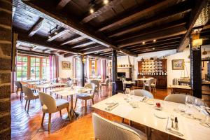 Restaurace v ubytování Hôtel Ithurria - Teritoria