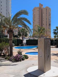 Bazén v ubytování 100 m from Fossa beach in Calpe nebo v jeho okolí