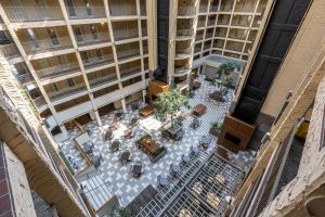 Restaurace v ubytování Embassy Suites by Hilton Bloomington/Minneapolis