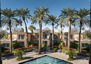 Bazén v ubytování DoubleTree by Hilton Paradise Valley Resort Scottsdale nebo v jeho okolí