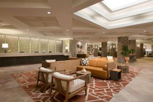 Posezení v ubytování DoubleTree by Hilton Paradise Valley Resort Scottsdale