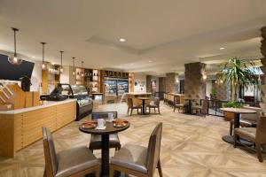 Posezení v ubytování DoubleTree by Hilton Paradise Valley Resort Scottsdale
