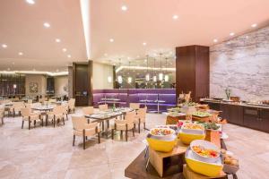 Um restaurante ou outro lugar para comer em Hilton Panama