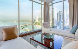 Uma área de estar em Hilton Panama