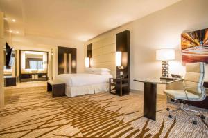 Cama ou camas em um quarto em Hilton Panama