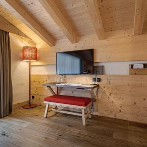 Sjónvarps- og/eða afþreyingartæki á Hotel Spitzhorn Superieur