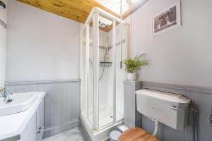 Vannituba majutusasutuses Grove Lodge +52 fotot