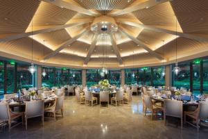 Restaurace v ubytování Hilton Shenzhen Shekou Nanhai