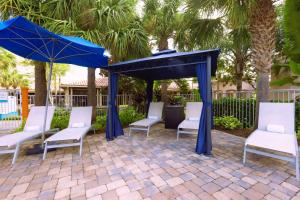 DoubleTree by Hilton Hotel Orlando at SeaWorld外面的花园