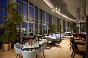 Restaurace v ubytování DoubleTree By Hilton London Excel