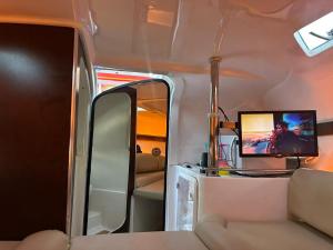 Et tv og/eller underholdning på Lancha para passeio em manaus