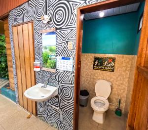 Salle de bains dans l'établissement Hostel Casa de las Palmas Tours