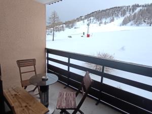 Résidence Ferme D'augustin - Batiment D - Appartement "cosy" entièrement rénové, sur les pistes, balcon, parking. MAE-8834 v zime