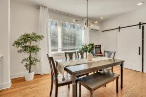 Afbeelding uit fotogalerij van Charming House in Nashville