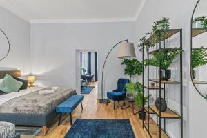 Postel nebo postele na pokoji v ubytování Fast Wifi I 4 min to U3 Zipperer Straße