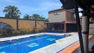 Piscina en o cerca de Chalet Real