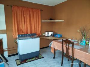 Η κουζίνα ή μικρή κουζίνα στο Ocean view escape