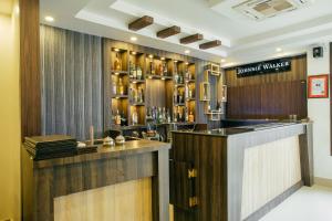Lounge nebo bar v ubytování OYO 11474 Gangaur Regency Boutique Hotel