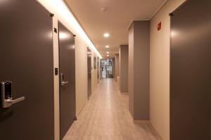Зображення з фотогалереї помешкання OYO Hostel Myeongdong 1 у Сеулі