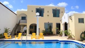 Bazén v ubytování Hotel Hacienda Margot nebo v jeho okolí