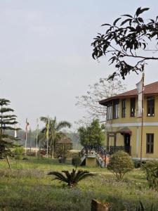 Photo de la galerie de l'établissement Mirajriversidevillageresort, à Bākhri Kharka