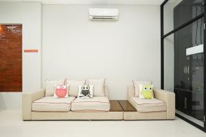 Super OYO Capital O 449 The Colins的休息区