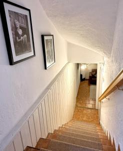 Zdjęcie z galerii obiektu SMALL & COZY 2 Bedroom City Apartment by Belle Stay w mieście Kitzbühel