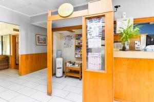 Kuchyň nebo kuchyňský kout v ubytování OYO Hotel Tyler Lindale