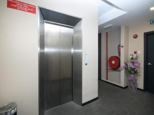 Fotografie z fotogalerie ubytování Super OYO 977 Hong Kong Suites v destinaci Miri + 27 fotografií