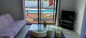 Χώρος καθιστικού στο ViLLA NEUVE 115m2 ,TOUT CONFORT AVEC PiSCiNE Chauffée-JARDiNET BASSiN ARCACHON