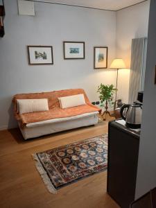 Foto dalla galleria di A room in the 'borgo' a Dogliani