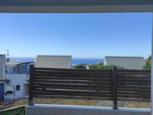 Vista generica sul mare o vista sul mare dall'interno dell'appartamento