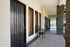 Fotografie z fotogalerie ubytování Capital O 1430 Hotel Ratna Syariah v destinaci Probolinggo