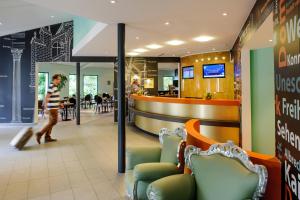 Zona de hol sau recepție la ibis Styles Speyer