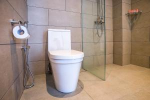 Koupelna v ubytování OYO 89576 Mokka Hotel