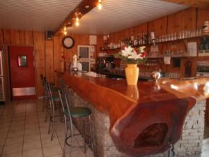 Gallery image of Hotel Restaurant Lancheton in Saint-Julien-Mont-denis