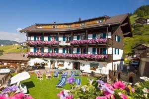 Gallery image of Kristiania Small Dolomites Hotel in Selva di Val Gardena