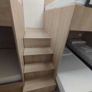 dpaso Urban Hostel客房内的一张或多张双层床